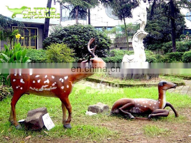 Life-size Fiberglass Deer for Zoo Decoration