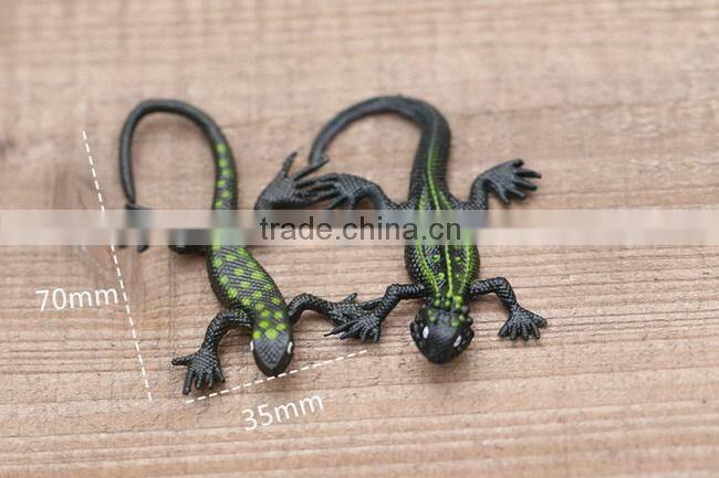 2016 DIY plastic gecko wall decor for Micro Landscape