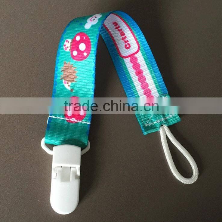 New baby pacifier clip high quality plastic pacifier clip baby pacifier clip