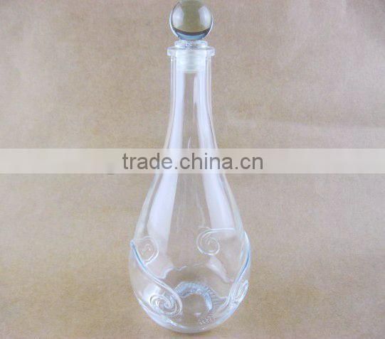 carving glass wine bottle with lid