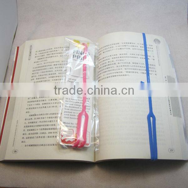 silicone made beautiful 3d pointing finger bookmark
