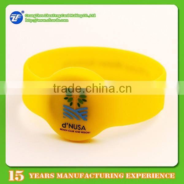 65/74mm diameter 13.56MHz RFID Bracelet Tag with logo printed