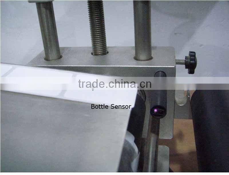 Semiautomatic Labeling Machine for Pressure Sensitive Adhesive Sticker