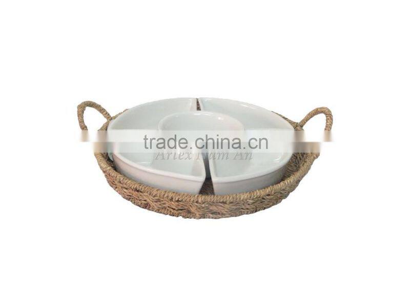 Round Seagrass Tray for Serving Tea