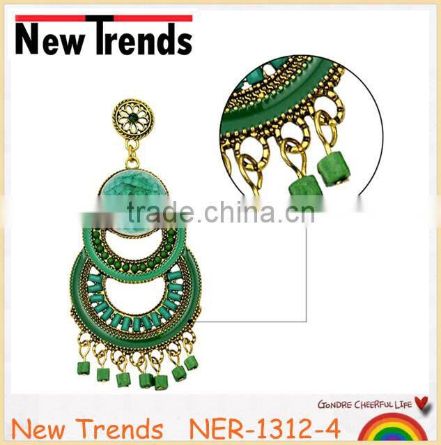 Big circle studs earrings with small acrylic beads