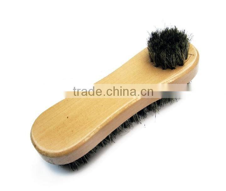 Shoe brush