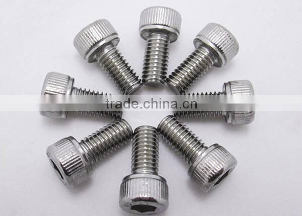 Standard stainless steel DIN912 screw