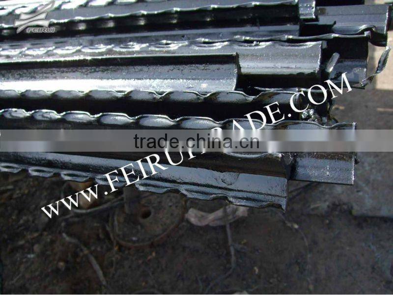 Y shape post manufacture