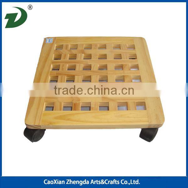 Wooden flower stand with wheels, wood stand can put flowerpot and move easily
