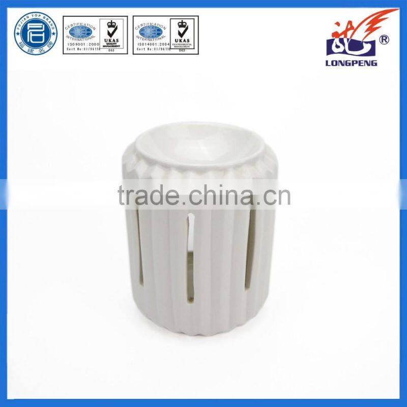 2016 Eco-Friendly Elegant White Home Decorative Ceramic Hollow Oil Burners