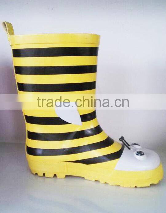 kids yellow rubber rain boots
