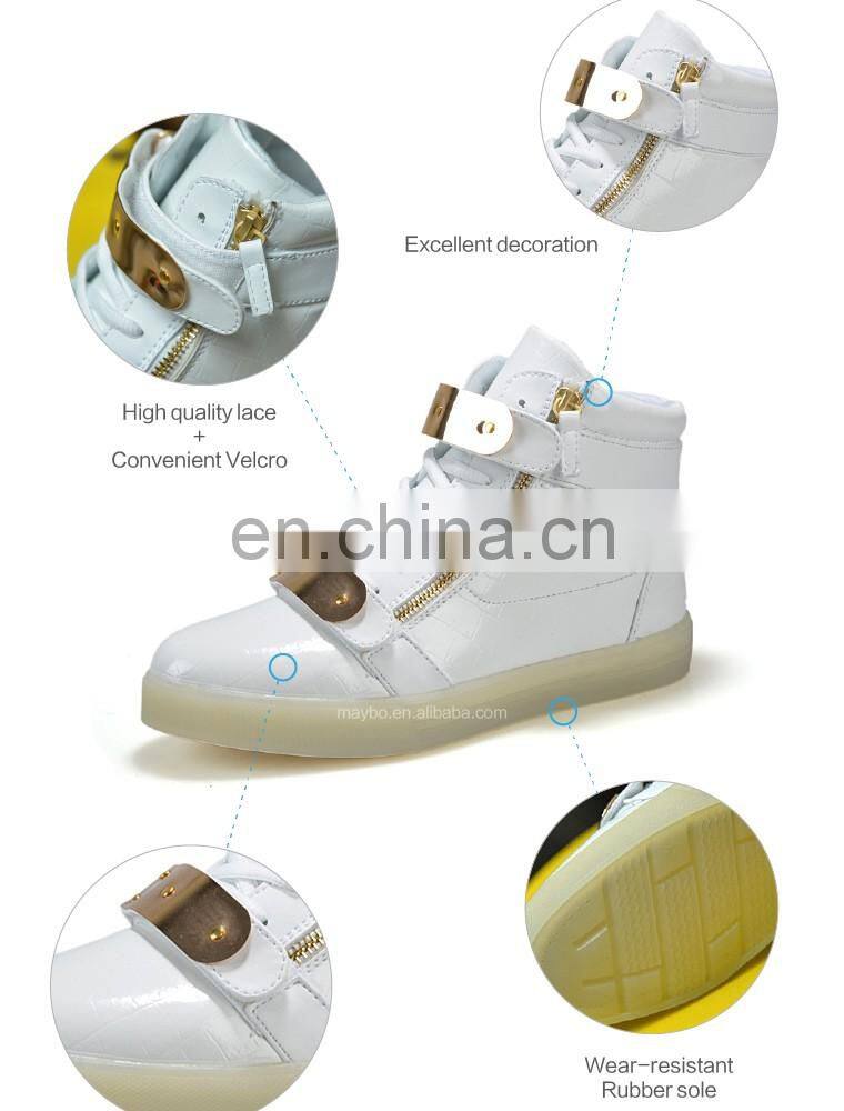 Wholesale footwear New design Ladies light shoes Men women dancing shoes luminous high cut LED shoes sneakers