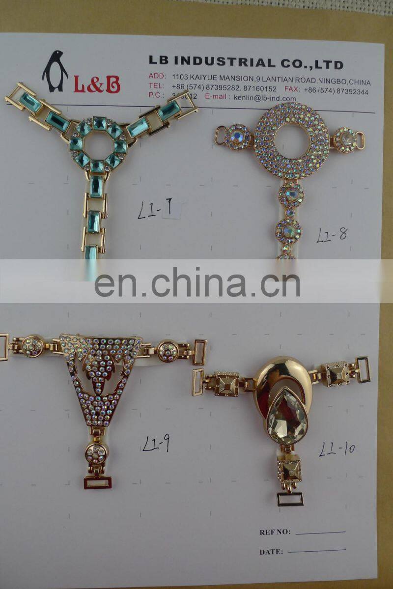 2016 fashion design acrylic shoe accressory with pearl decoration