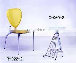 trianglular leather chair