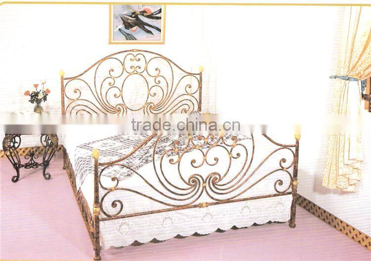 Wrought Iron Outdoor Antique Furniture