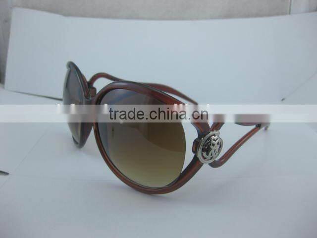 Many sunglasses (Welcome to customize)