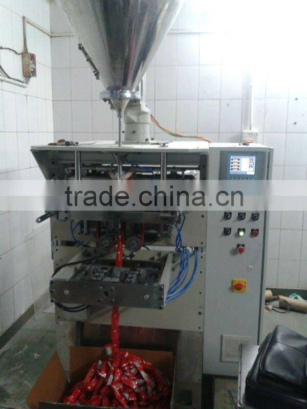 Detergent powder packing machine