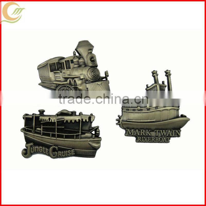 Zinc alloy antique bronze plating 3D custom uae badge with pin