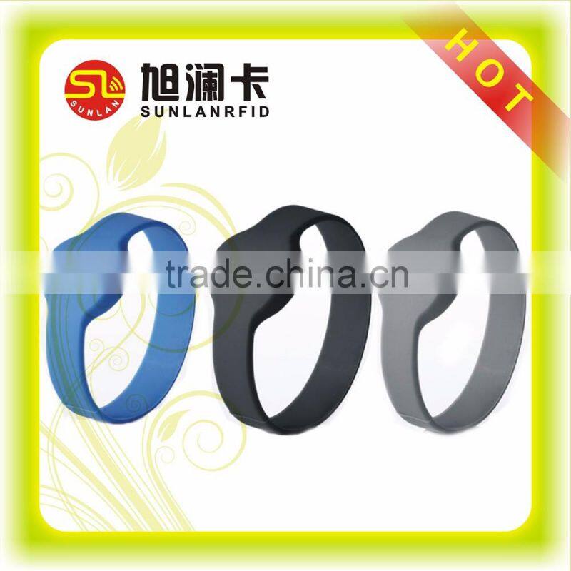 Waterproof Soft PVC RFID Wristband With Tk4100 Chip