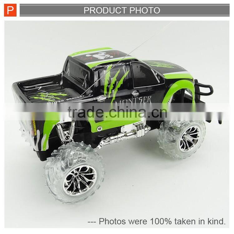 Amazing 1 /12 scale 4channels rc big wheel truck with light wheel