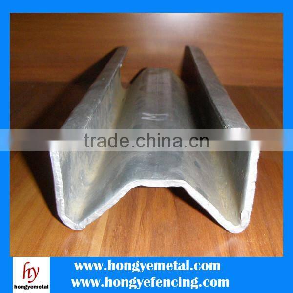 Factory Wholesale Power Coated T Post/ T Fence Post /Galvanized Studded T Post