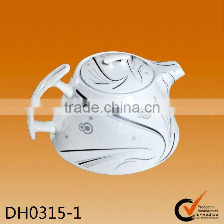 750cc Gold decal design ceramic teapots for sale