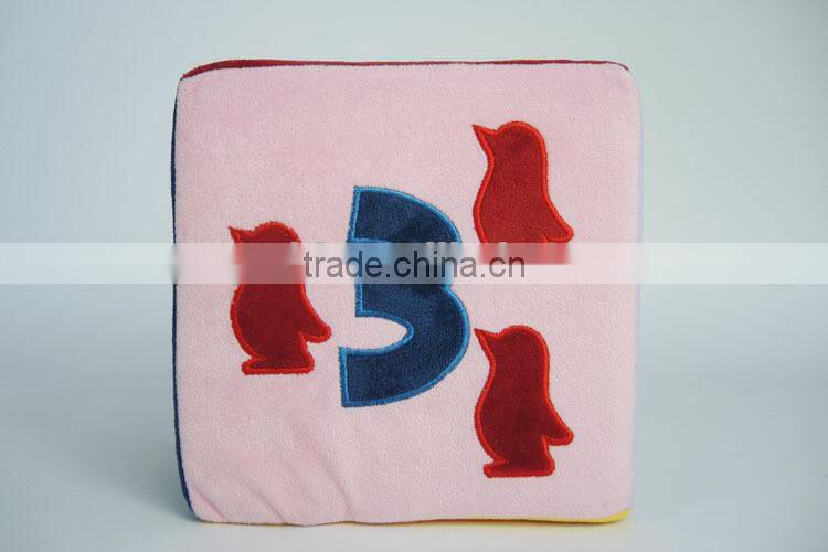 Fun Educational Stuffed Rattle Cube Toys/Plush Baby Rattle Block/Soft Stuffed Colorful Cube Rattle for Baby