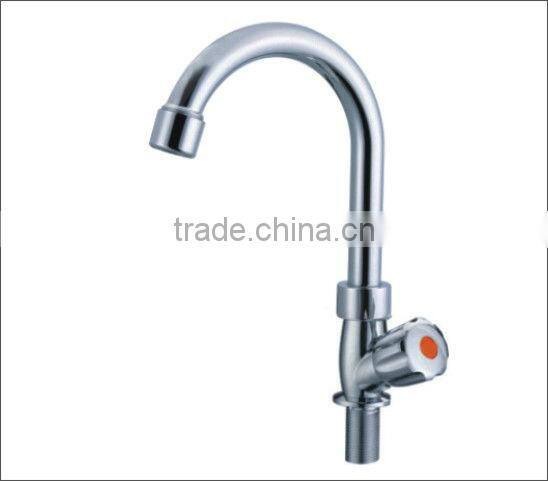 Polished chrome single lever wall mounted long spout bathtub faucet