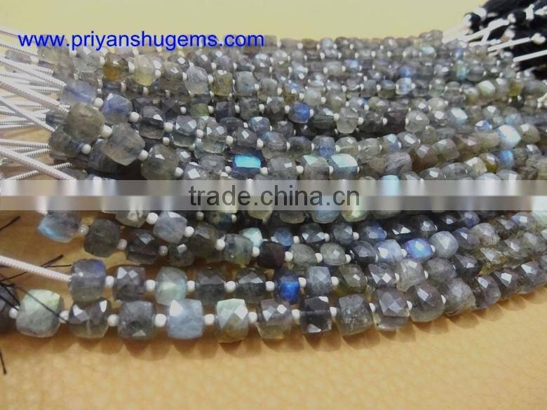 Distinctive elongated stone hand 6-15 mm surface box shape, 7 "chain length 100% natural gem