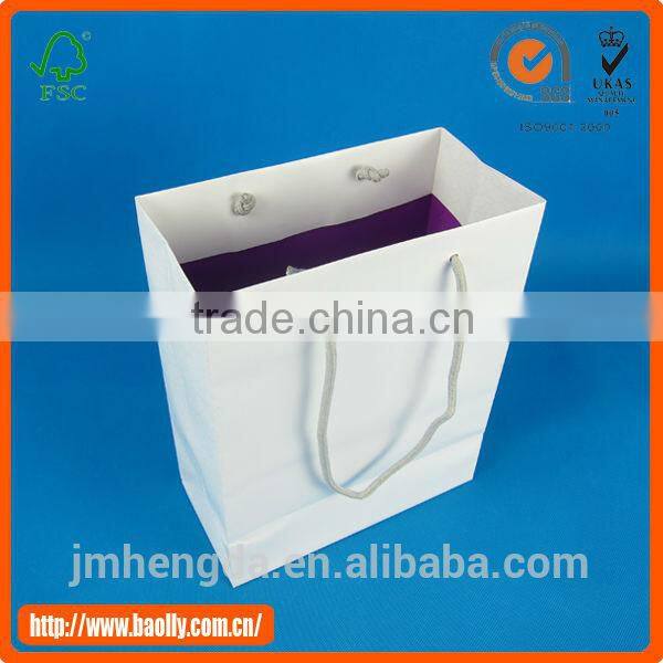 Easy Set-up CMYK White Paper Craft Bags With Beautiful Logo