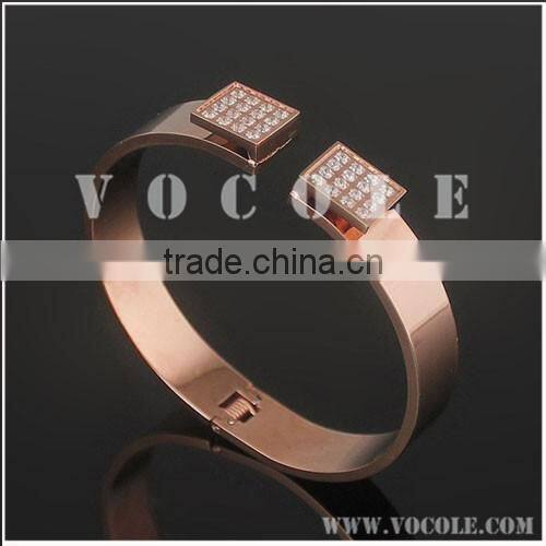 Rose gold stainless steel cuff bangle with shining crystals