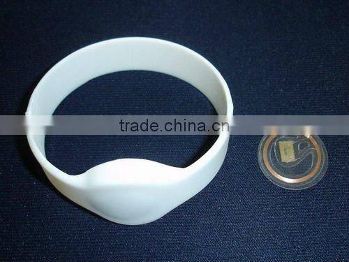 Silicon RFID NFC wristband
