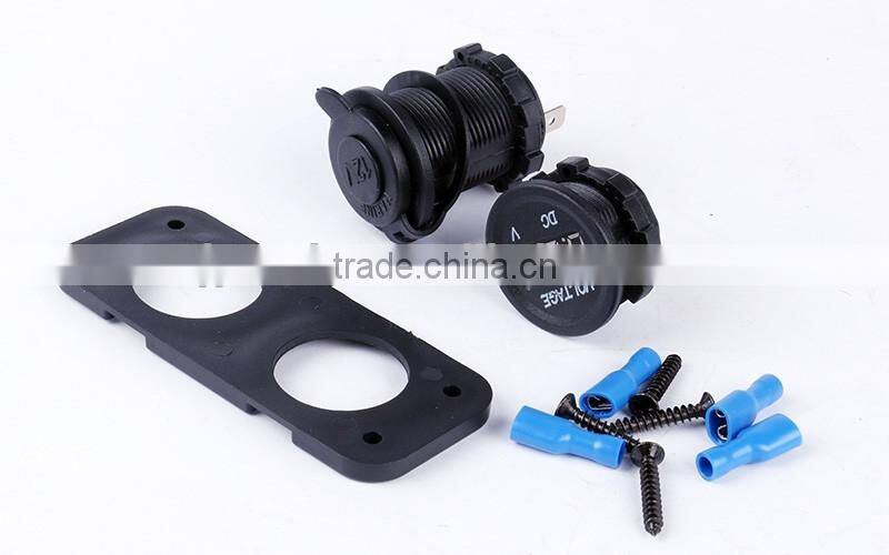 12V Dual Car Socket USB Adapter Charger with Digital Voltmeter