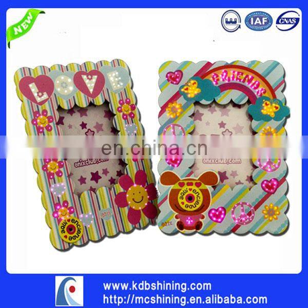 Lighting up photo frame with your best memory