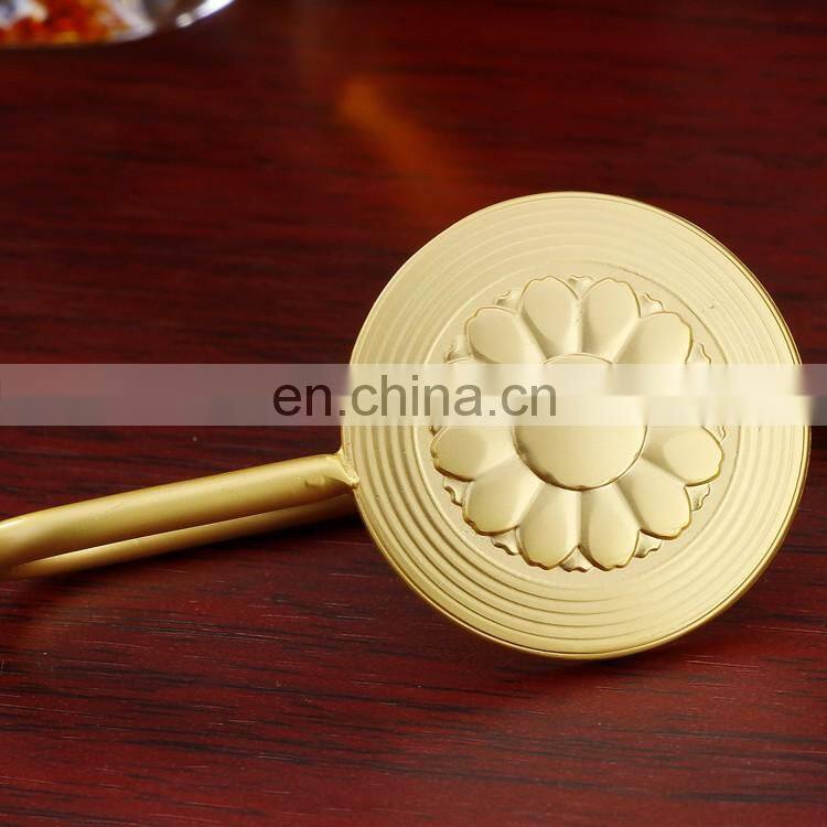 2017 hot sale customed make wholesale factory round metal coin bookmark