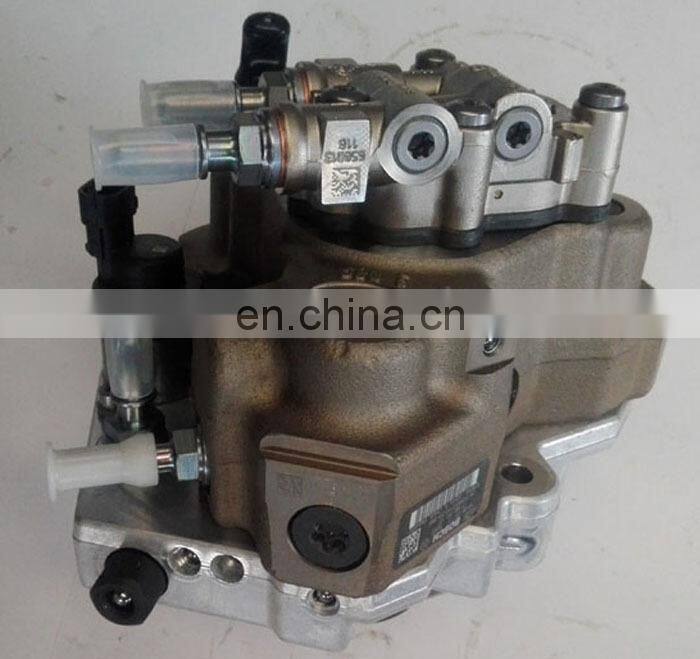 European truck engine fuel pump 1704596