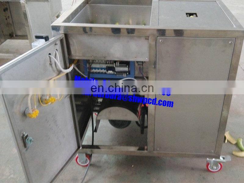 Automatic new green banana peeling machine/Plantain peeling machine/Fresh banana peeler machine