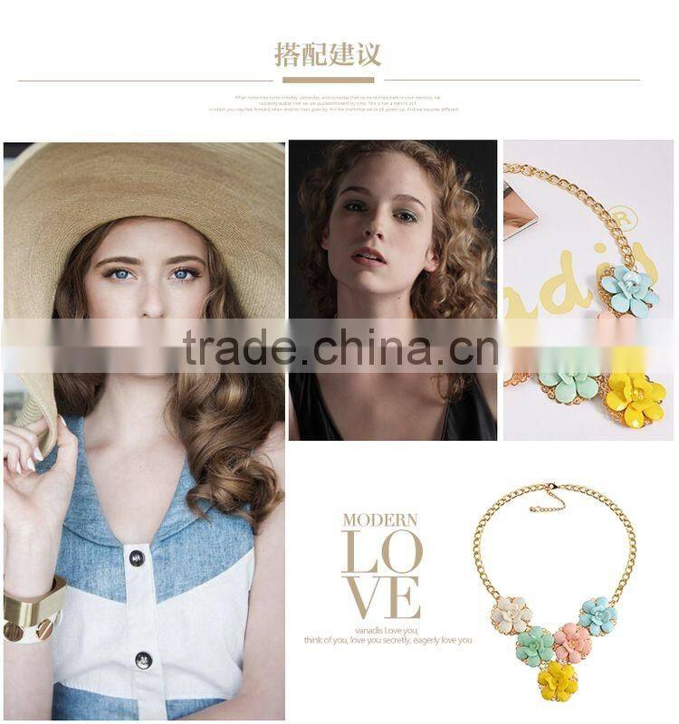 Bohemian Style Women's Resin Flower Choker Bib Statement Necklace Collar Chain Pendant