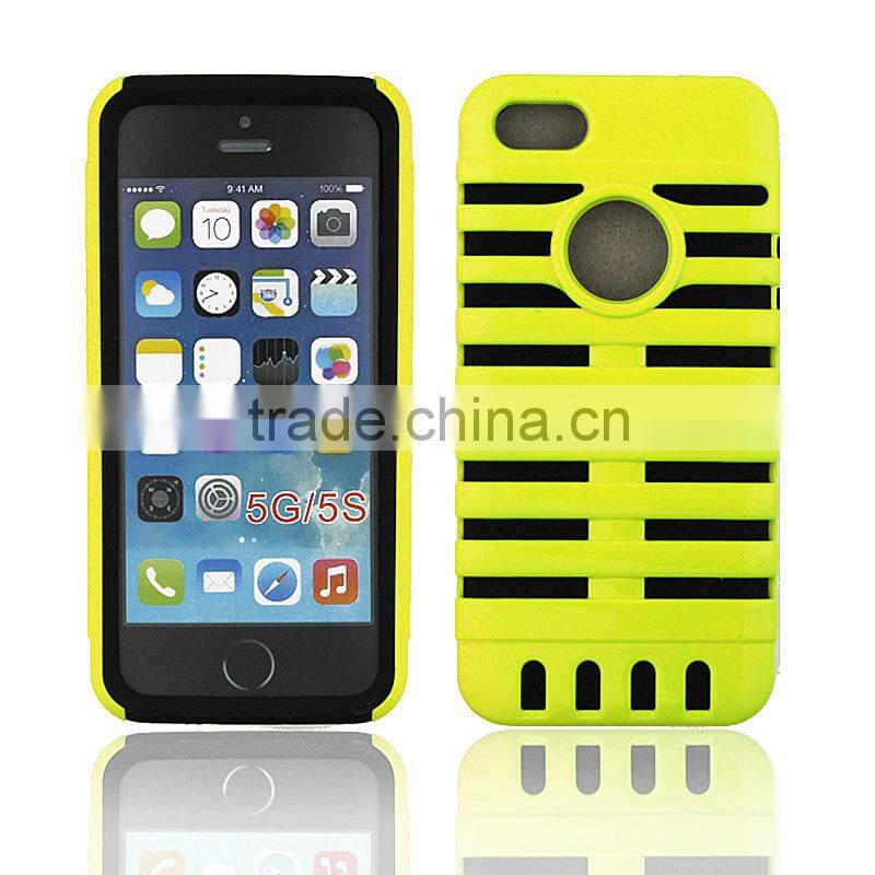 Impact defender PC and silicone cover for iPhone 5G 5S