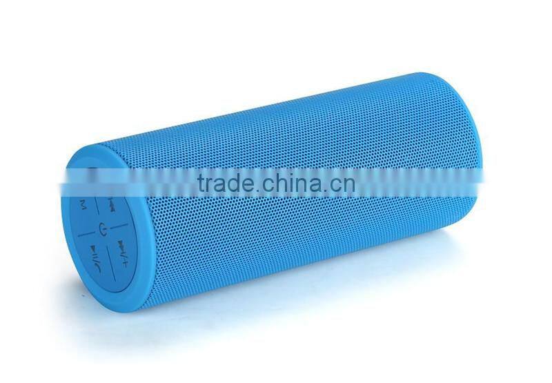 2016 Factory Wholesales Outdoor Portable Wireless Speakers Bluetooth Speakers With TF Card Hand