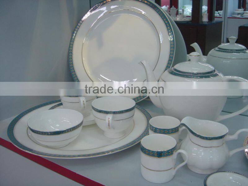 2015 new design Russia style fine bone china cup and saucer with