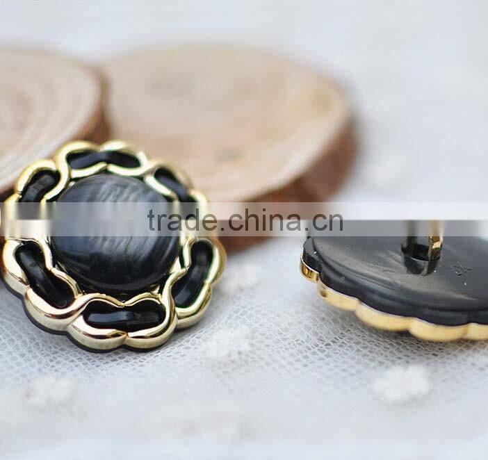 Custom Decorative Crystal Acrylic Buttons