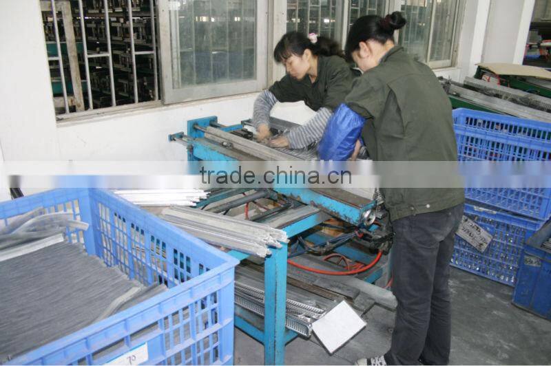 Plastic radiator tank use for Ford MONDE01.6/2.0(OEM 1142808/1S7H8005AD/11)