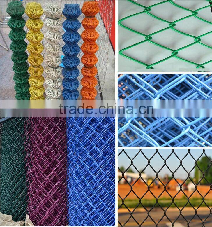 Galvanized Cyclone Wire Mesh/Sports Ground Fence