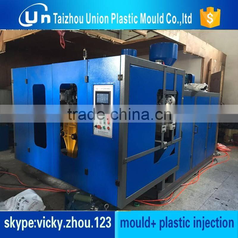 Hydraulic semi-automatic blow molding machine
