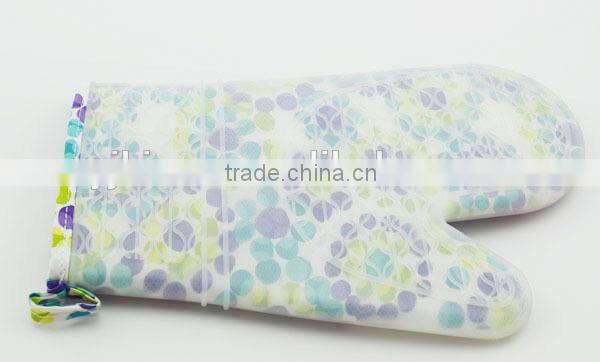 Christmas gift baking gloves with snows man pattern