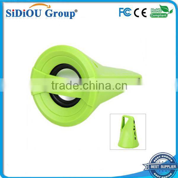 plastic led keychain flashlight with key chain