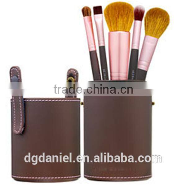 Goat hair ,nylon 5 pcs cosmetic brushes set / wood handle brushes makeup wholesale in dongguan