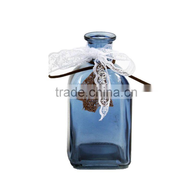 small glass vase with decoratic