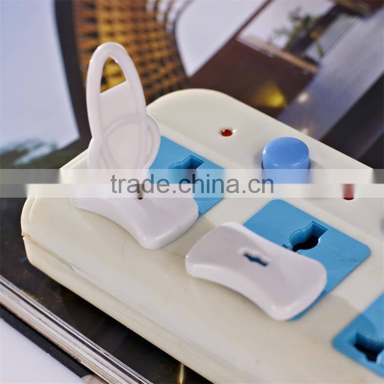 M035 The children's protection against electric Locking Electrical Outlet Cover